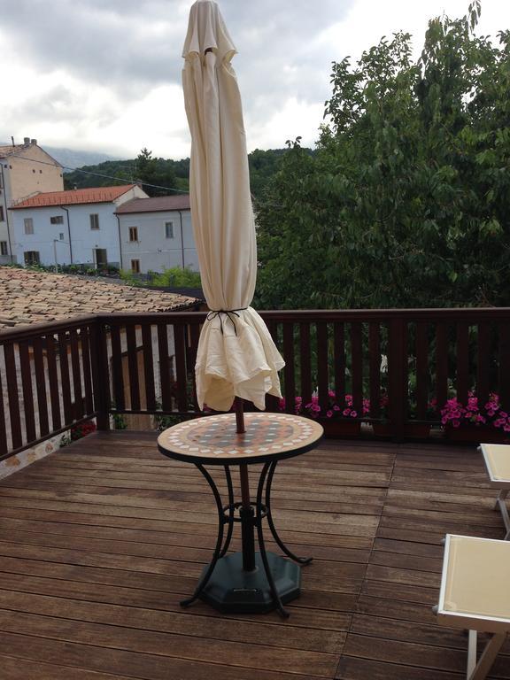 Agriturismo Capriccio Di Giove Cansano Rom bilde